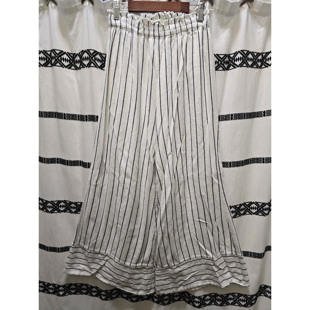 Billabong white pinstripe wide leg elastic waist trouser pants small